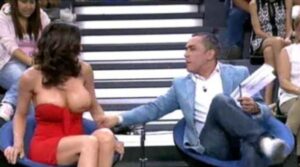 Kiko exposes Yola Berrocal's breast on 'Sálvame'