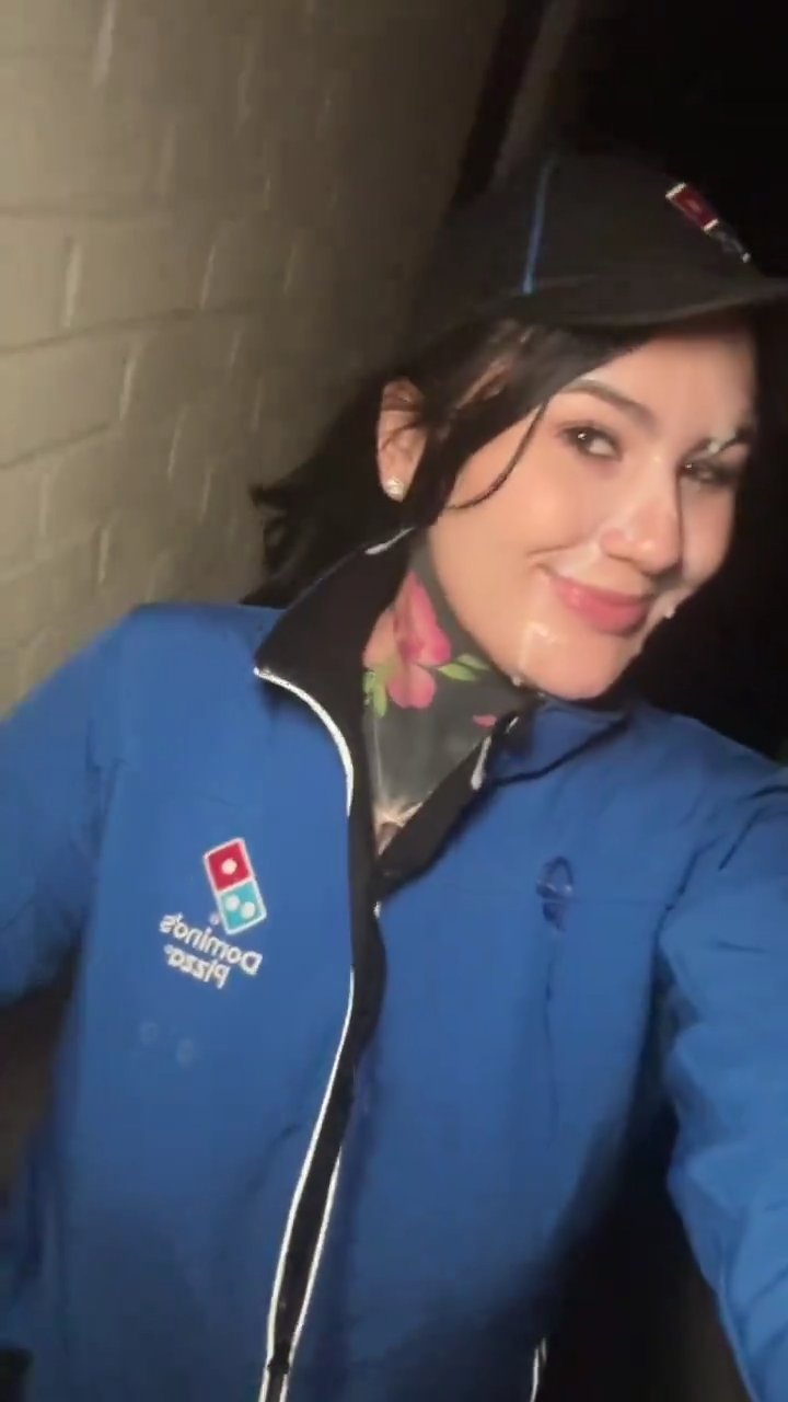 She Don't Only Make Pizza She Sucks Cock As Well