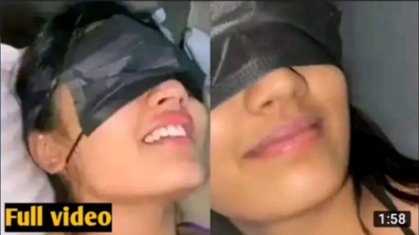 Pakistan Mask wali ladki viral video